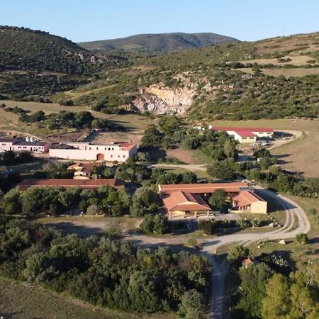 Agriturismo Sa Tiria 툴라다 외부 사진